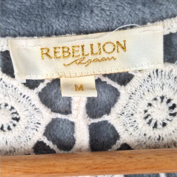 Womens Kimono Medium Crochet Fringe Boho Cottagecore Hippie Country Western - Picture 2 of 7